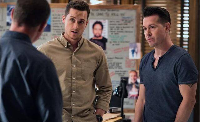 《芝加哥警署》第六季,人设不在的安东尼奥最终选择了离开_汉克_事情