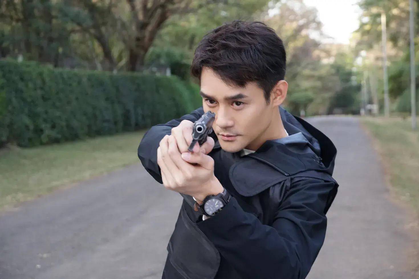 王凯新剧《猎狐》上演跨国追逃,未播先热引期待_夏远_卫视_角色