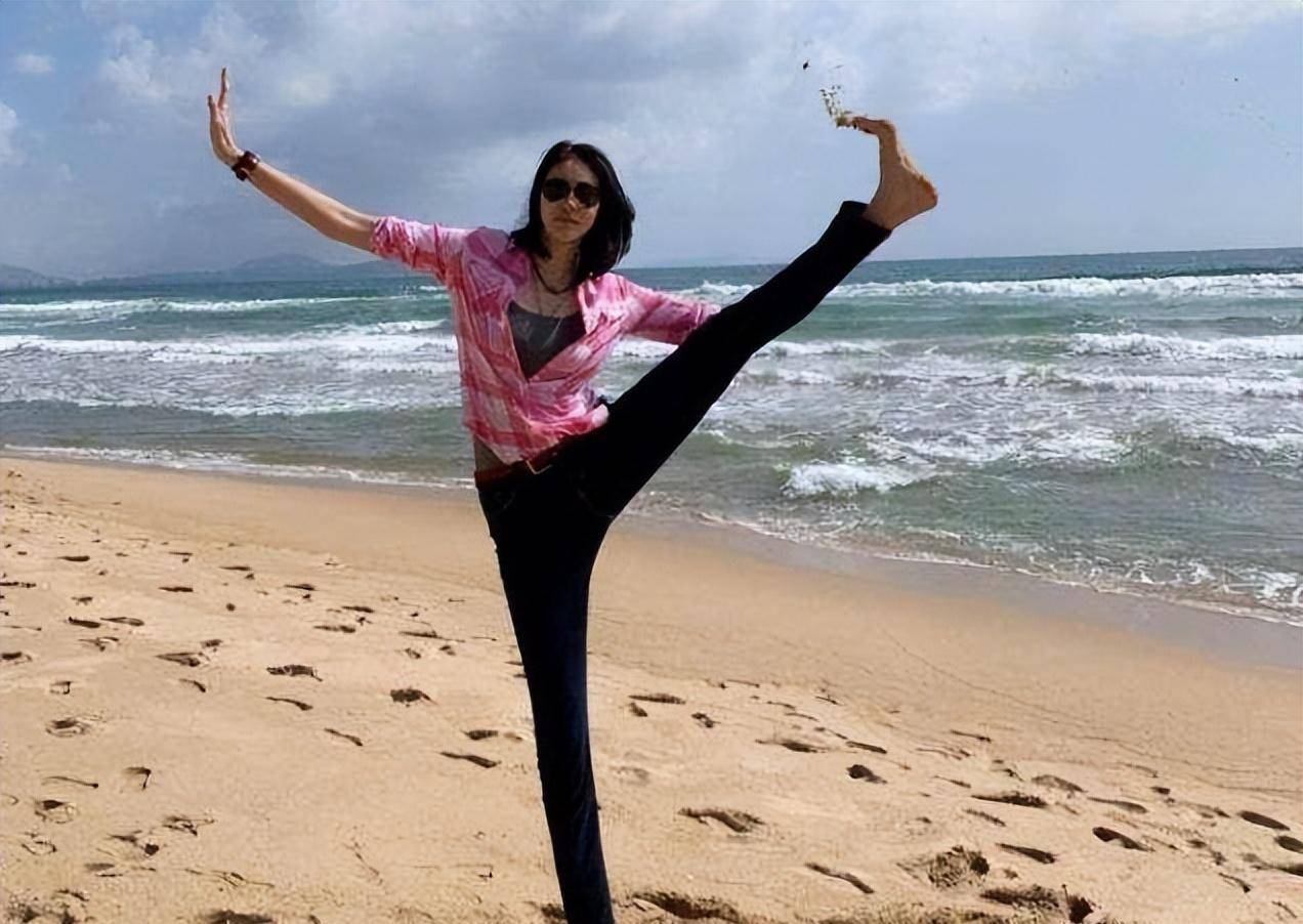 女排名将赵蕊蕊近况:年近41仍单身,择偶标准令人望而却步_排球_小说