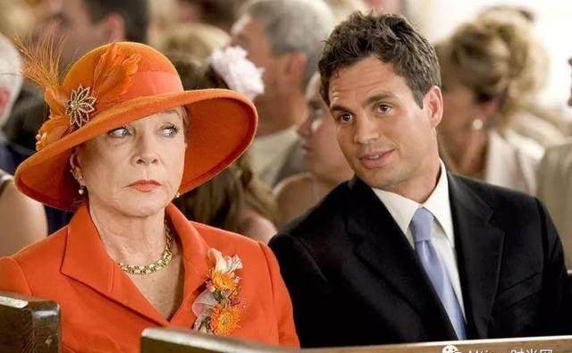 《盲流感》(2008),马克饰演一位坚定勇敢的医生,"妻子"朱丽安·摩尔