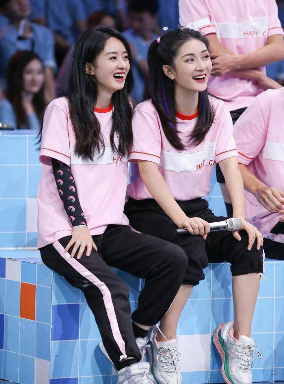 谢娜秀恩爱为张杰新专辑宣传,亲自组局邀请赵丽颖魏大勋助力出演_娜娜