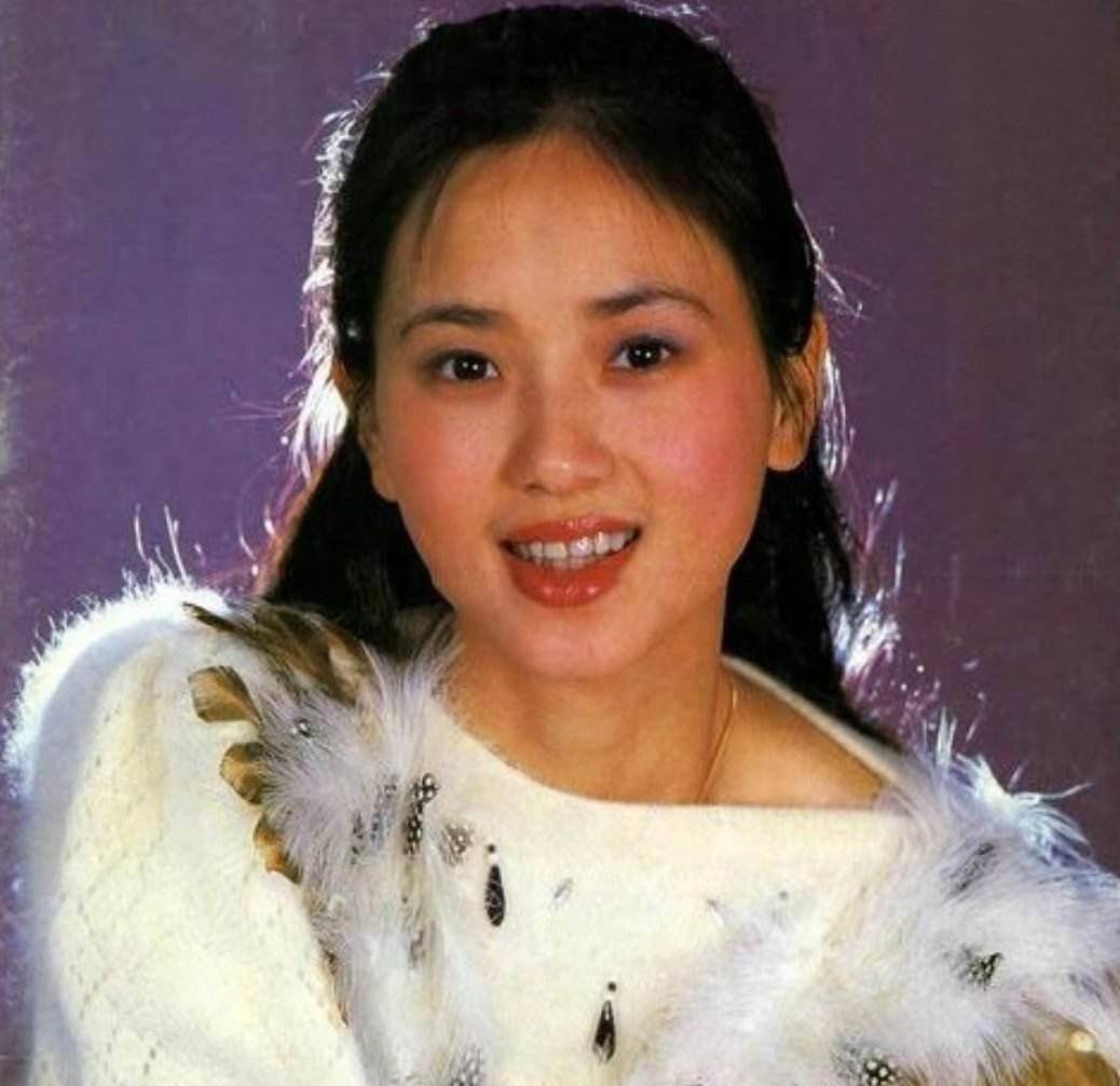 小白菜陶慧敏出道31年零绯闻,守寡10年如今人生幸福美满_女儿_感情