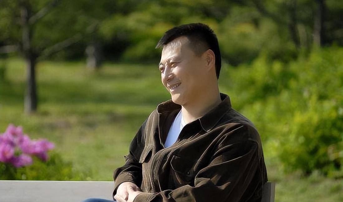 原班人马任成伟与初恋女友结婚,在一起26年零绯闻