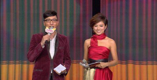 伊一接替华少主持《好声音》,华少连任6年中断,台柱子要倒?