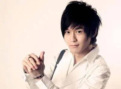 6位"快乐男声冠军"今昔对比,有人16年不火,有人巅峰跌落