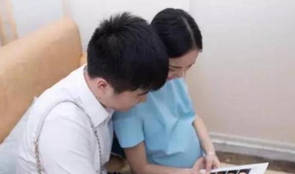 "都怪我"宝妈怀孕看b超以为是双胞胎,孩子出生宝妈后悔_医生_女士