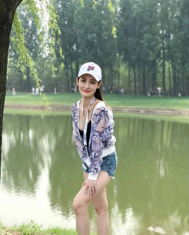 王皓娇妻闫博雅:从小练舞,却愿为王皓生俩孩子,放弃舞蹈梦想!