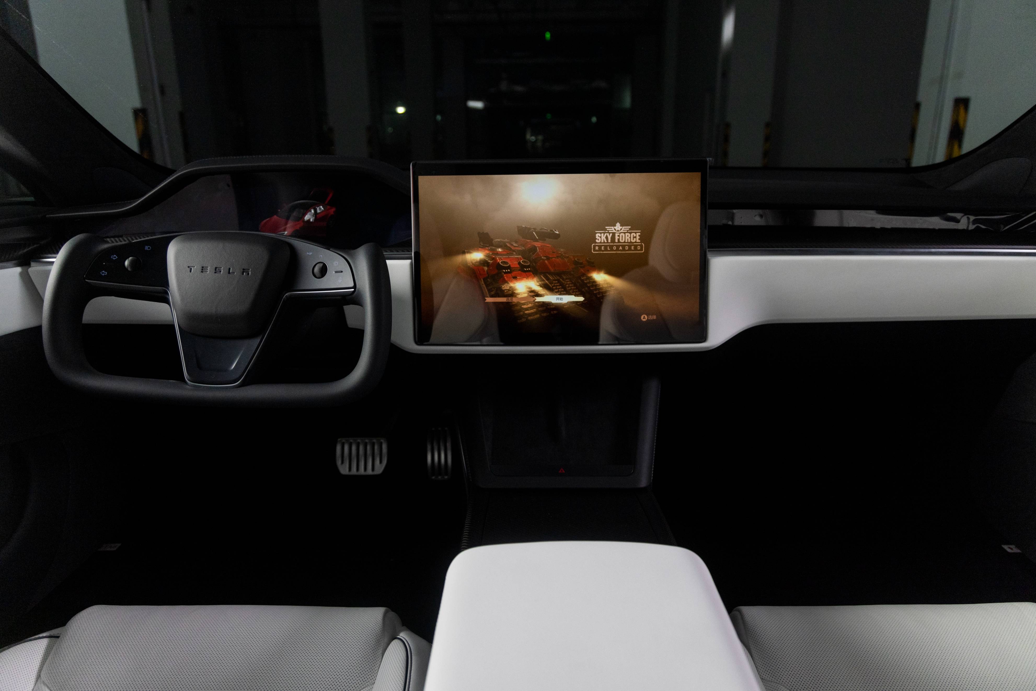 1秒"破百",特斯拉model s/x plaid实拍_搜狐汽车_搜狐网