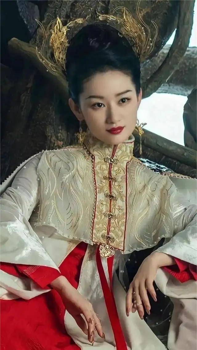 中,郭晓婷回应没当过女一:我会专注自己的表演_角色_演技_花楹