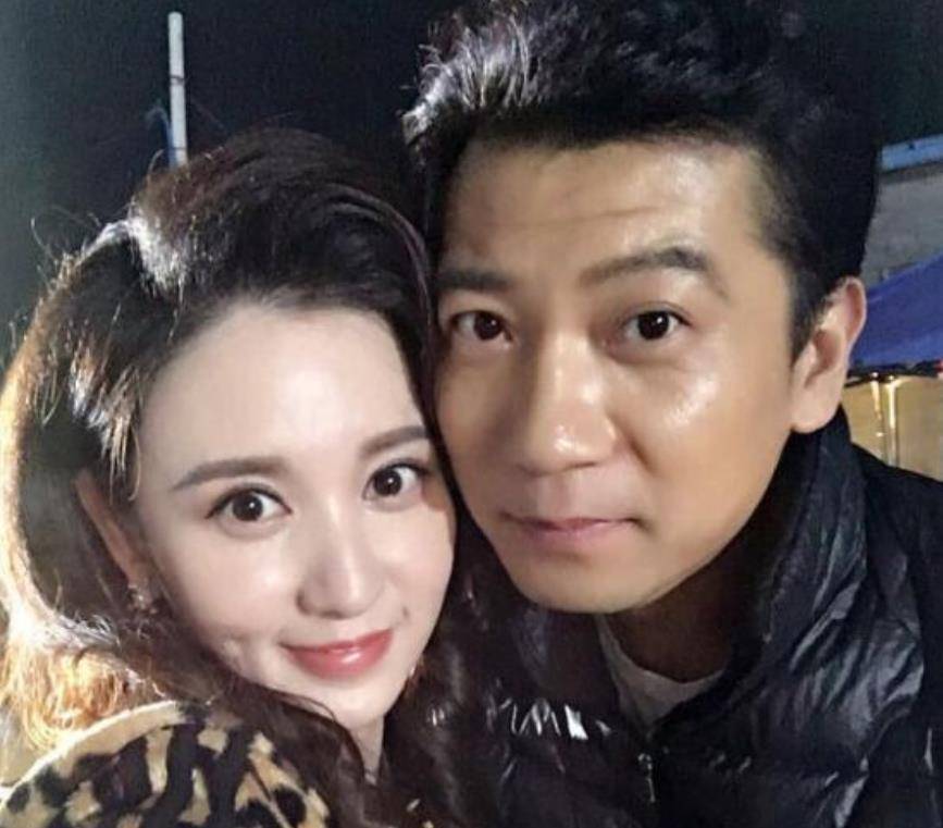 "王启年"田雨,隐藏12年的妻子竟是熟悉的她,难怪多年0绯闻_王玥_时候