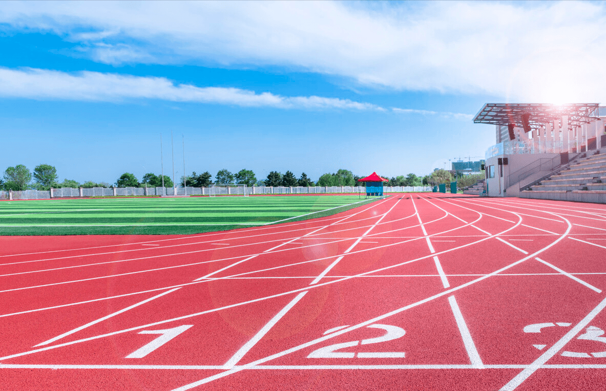 塑胶跑道又称全天候田径运动跑道,它由聚氨酯预聚体,混合聚醚,废轮胎