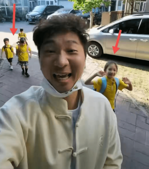 师傅领进门,修行在个人,陈大愚得到陈佩斯的提携,进入娱乐圈拍摄短片