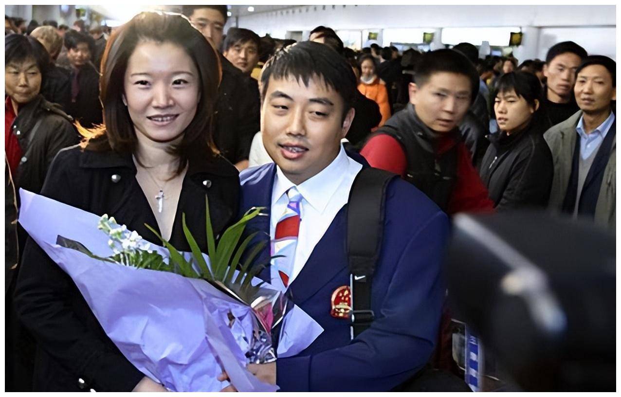 刘国梁妻子王瑾:为爱退出国家队,身价上亿,被婆婆当女儿疼_王根_中国
