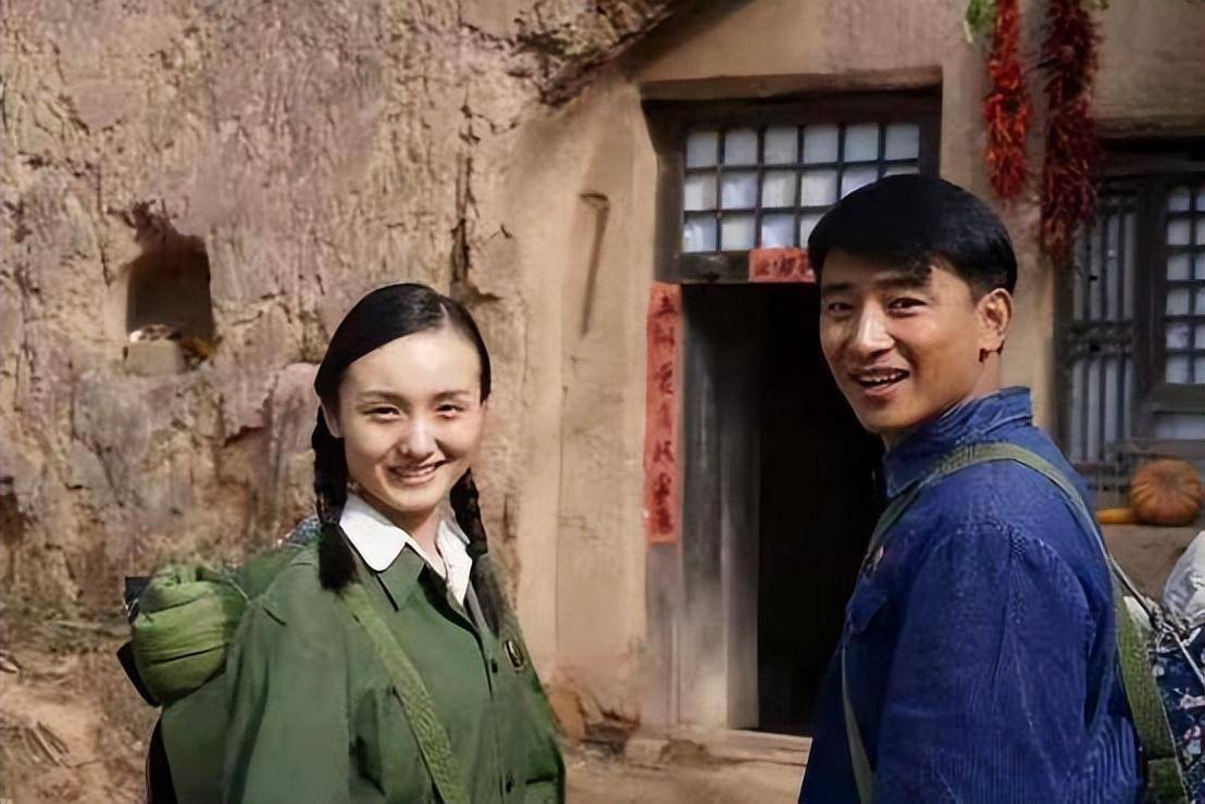 为爱情老知青留守陕北山沟沟42年,日子苦心里甜,三个儿女很争气_郝家