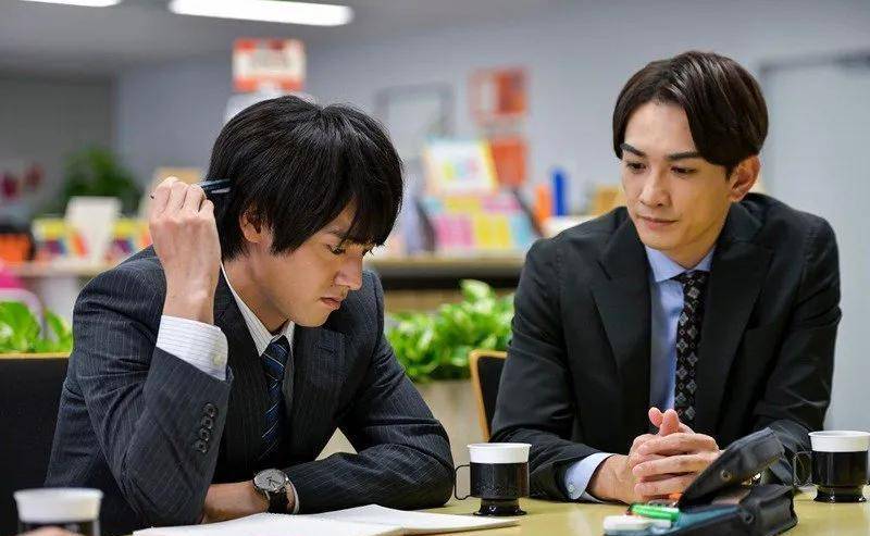 《到了30岁还是处男》:国外bl剧的春季暖心魔法术_角色_安达_黑泽优