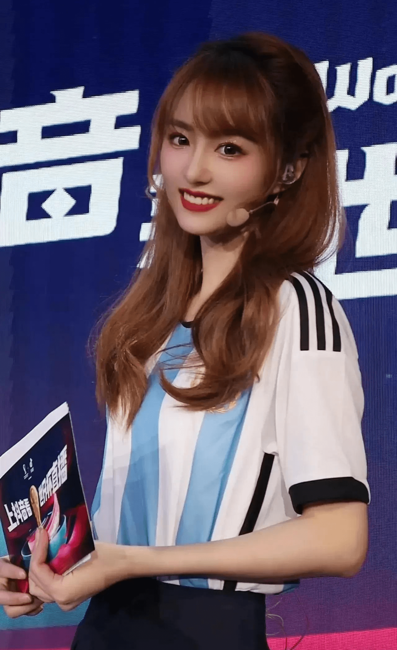 腾讯nba女主播"小七"还是离开了一封告别信满满的感恩火爆网络!