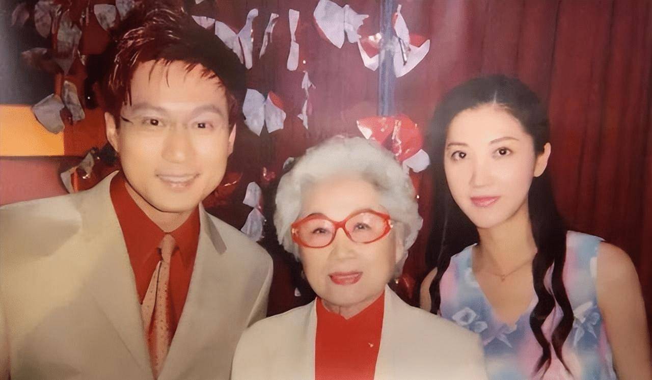 广东观众对于珠江台都情有独钟,综艺节目主持更是光彩夺目,曾经的伍燕