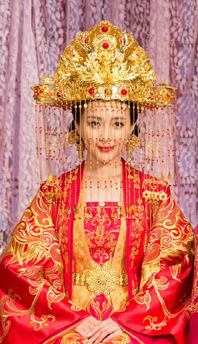 造型,这款在古装剧《独孤天下》里的独孤伽罗造型真的是太唯美贵气了