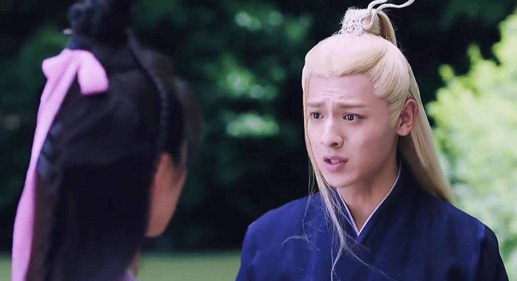 67《少年歌行》里的"琉璃男孩",知道有帝君,却差点没发现腾蛇!