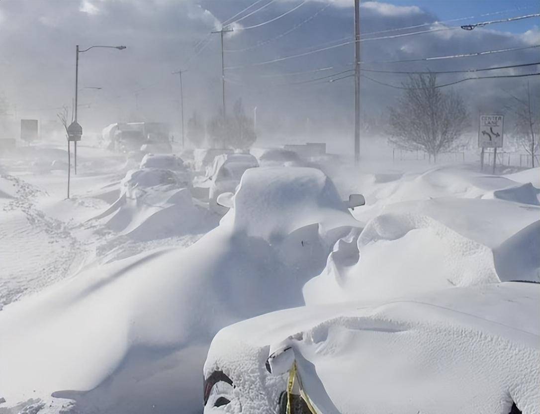 超级暴风雪全美夺65命,拜登一声不吭带夫人度假,特朗普狂喜_美国_调查