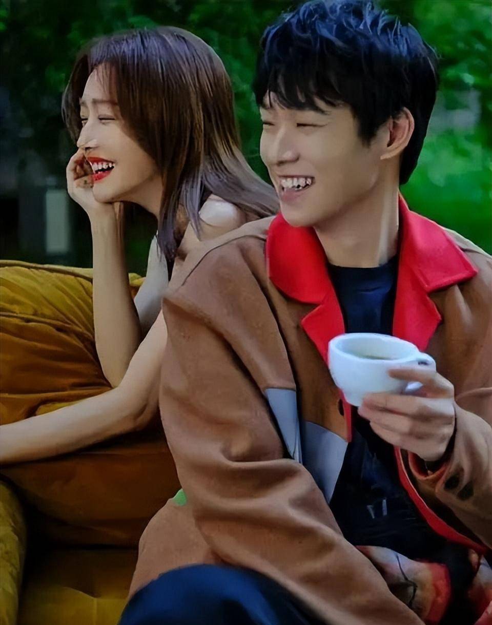 单身9年了,43岁的秦岚,终于迎来了她的春天_魏大勋_马苏_网友