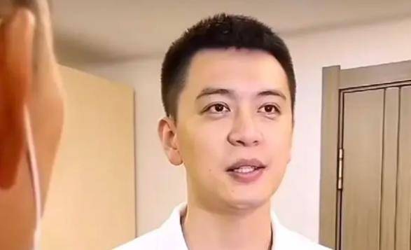 cba三消息:广东外援梦游表现,霍楠出境吐苦水,杨鸣接受质疑声_威姆斯