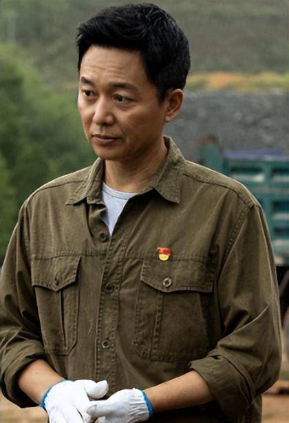 电视剧评 -《大山的女儿》:第一书记行列中的红马甲