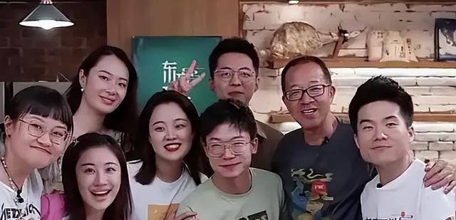 新东方王祎哲家庭背景图片