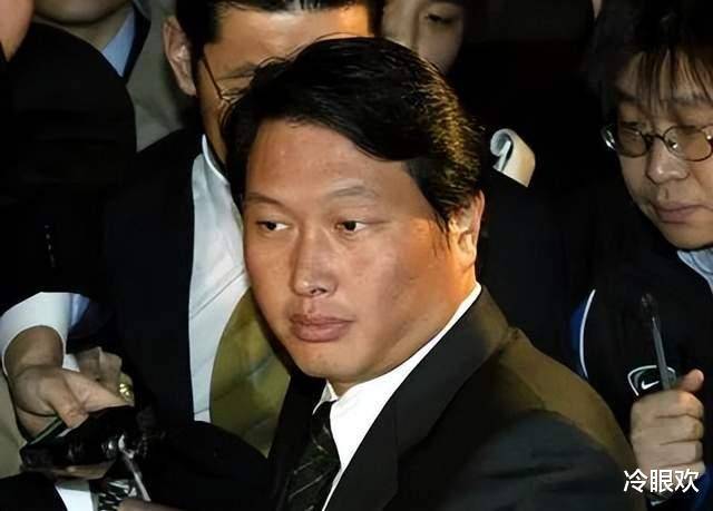 不得不说卢素英总是以他的手段让劈腿的崔泰源付出了代价,同时还找回