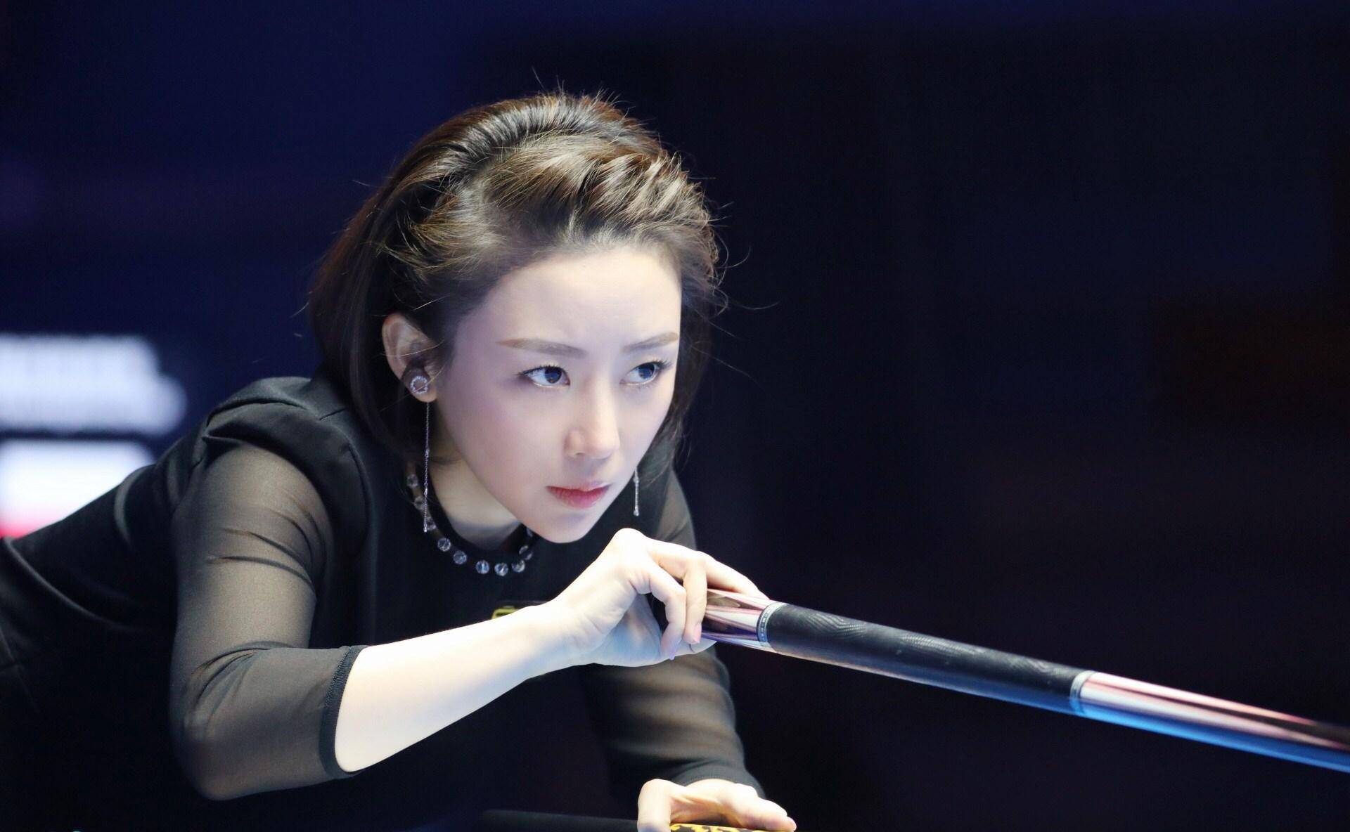 台球女皇潘晓婷:她的盛世美颜总有强大气场,38岁了仍然单身_身材_比赛