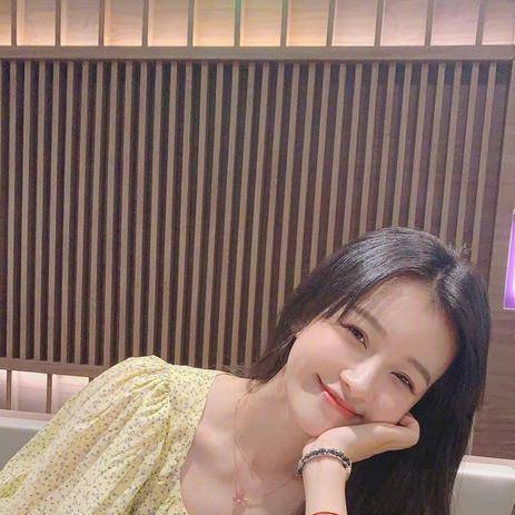 孙怡晒妈妈年轻照片为什么会上热搜?大家如何评论的?_基因_阿姨_大运