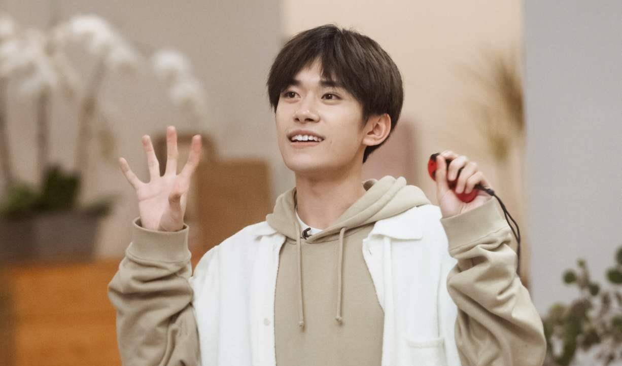 易烊千玺私人qq网名曝光!粉丝沸腾了,疯狂截图,网友:求加好友