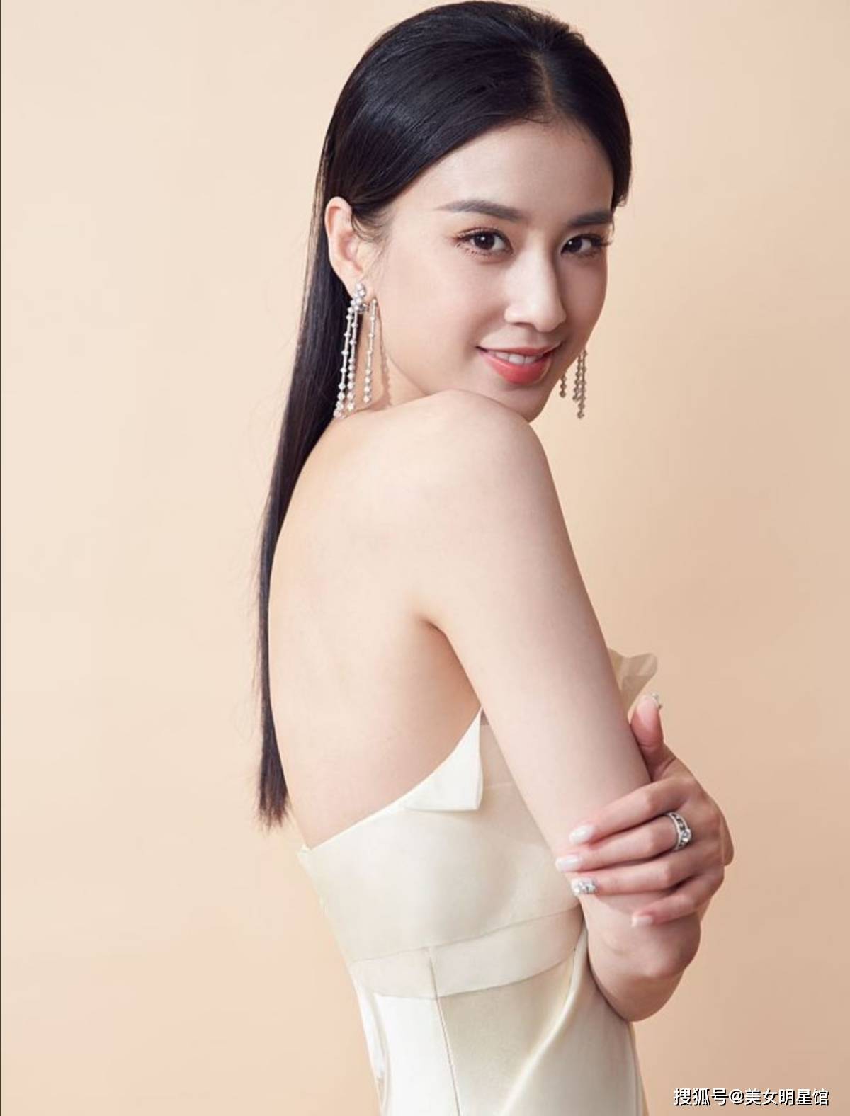 美女明星馆:黄圣依写真赏