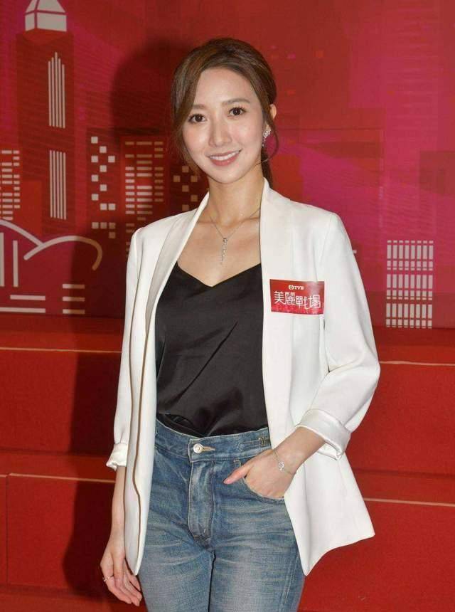 何依婷：她是90后港姐 香港宅男女神 获高层赏识 活成优质平民港女上位范本！_妈妈_罗天宇_形象