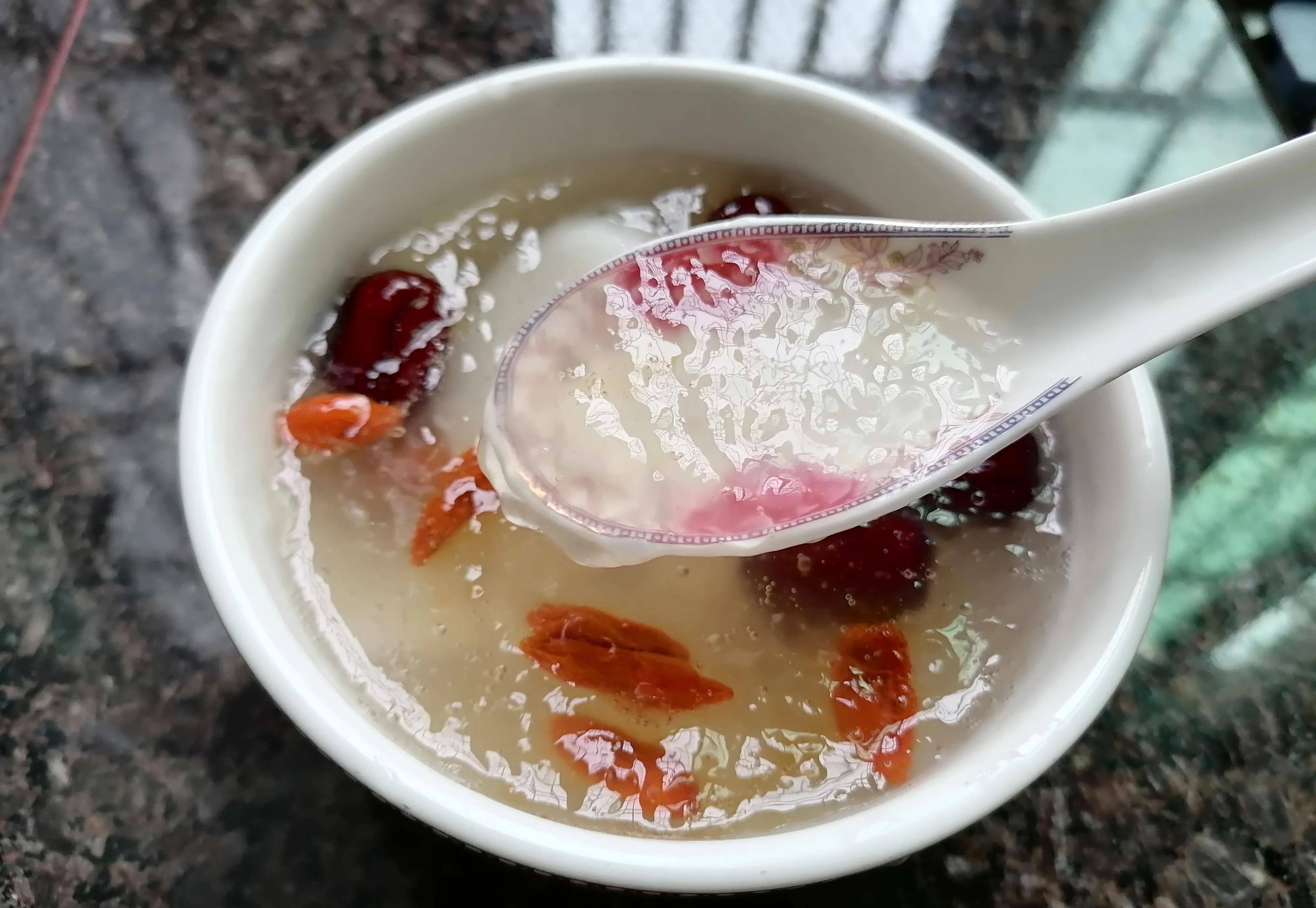 遇到"潮汕东京薯丸",记得做一碗给小孩子吃,清甜顺滑还降火_枸杞_山药