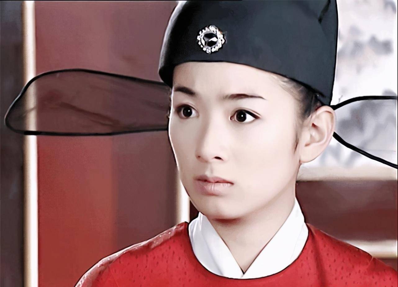 黄奕古装角色盘点,这部造型惊为天人,下部却又简直一言难尽_扮相_文绣