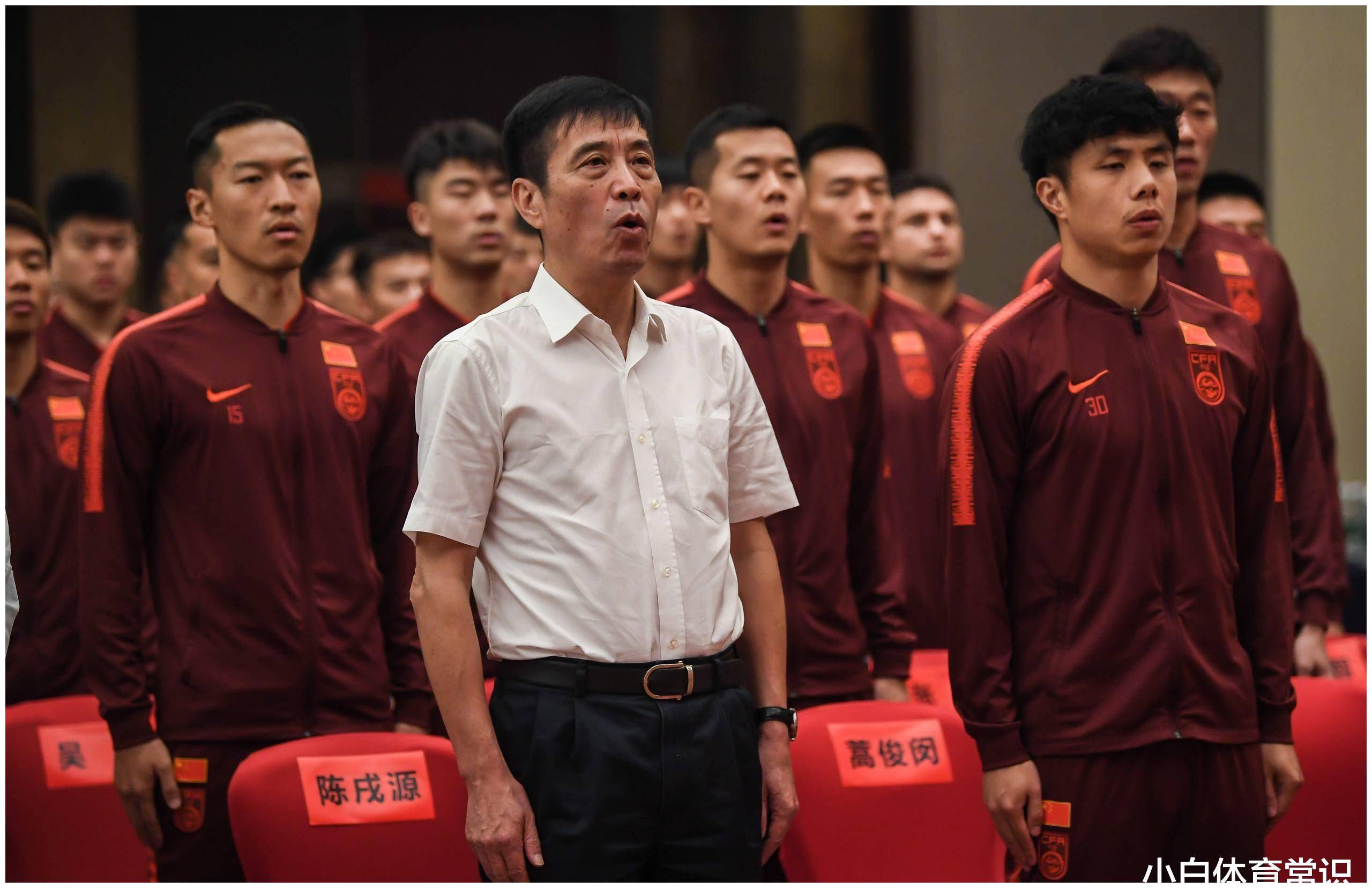 女足走了贾秀全,又来了陈戌源,球迷大声直呼:赶快下课放过女足_陈元元