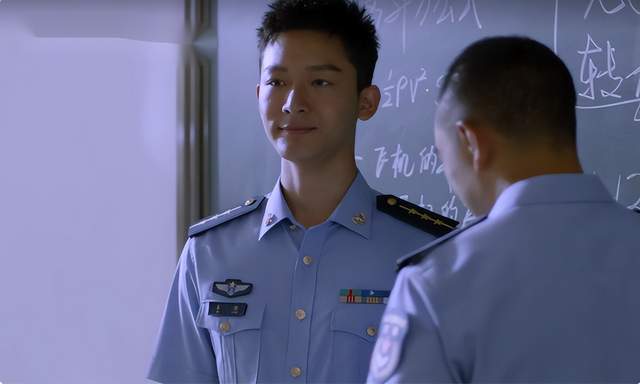 比张译袁泉还低调的富大龙,凭借《翅膀》出圈,打破行