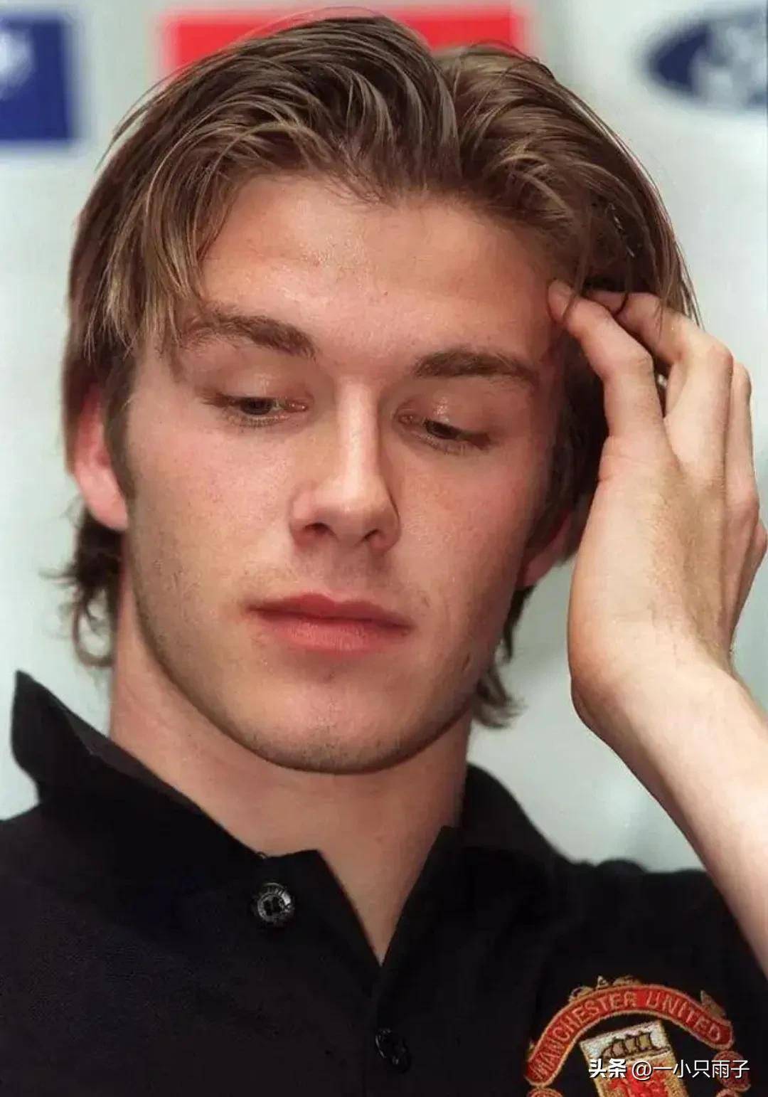 贝克汉姆—用无数个努力的瞬间回报,回顾一生,收获了掌声和鲜花_比赛