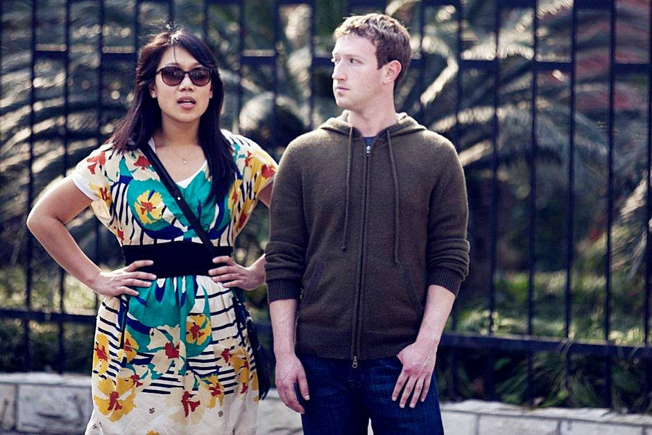 扎克伯格夫妇,穿百元卫衣也开心,原来同频穿搭才幸福_普莉希拉·陈