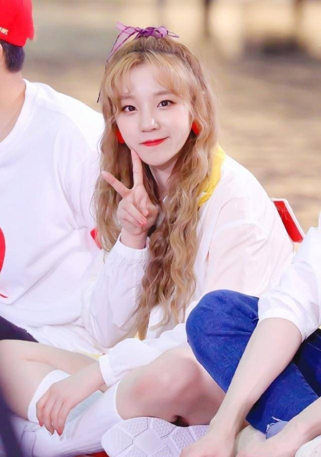 宋雨琦惊现《奔跑吧》,出场方式令人心疼,粉丝忍不住回放10遍_lucas