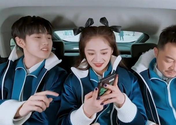 焉栩嘉周洁琼明目张胆秀,"零距离接触"不怕绯闻,沙溢表情微妙_节目_cp