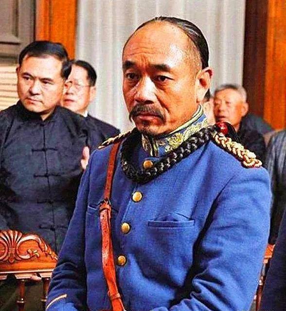 觉醒年代:一场不得民心也不合时宜的闹剧 张勋复辟是怎么回事_溥仪