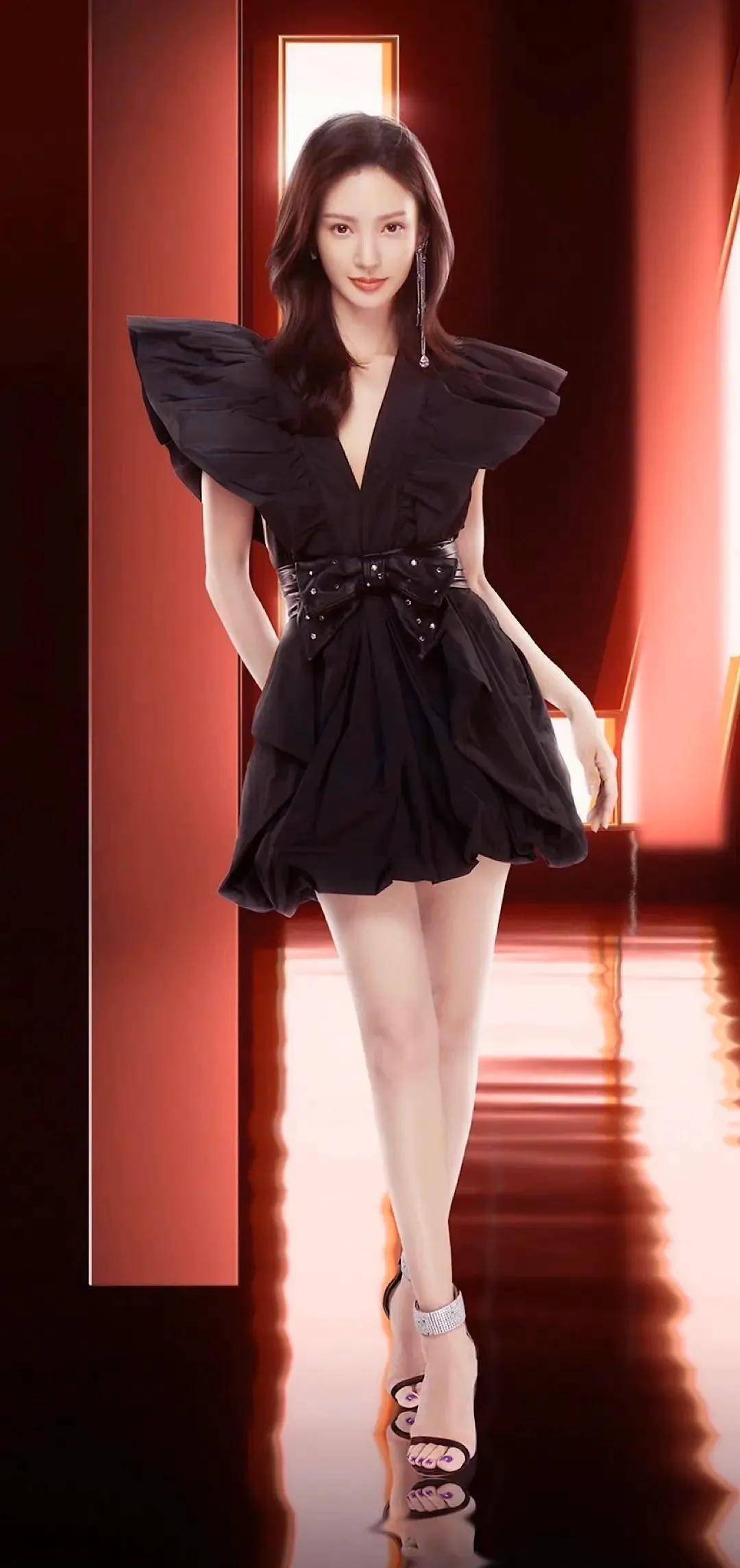 "鲜肉收割机""女海王"- 金晨_客官_女孩_被称为