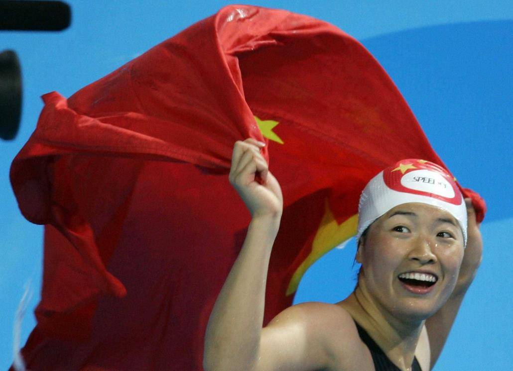 罗雪娟:女子100米蛙泳奥运冠军,由于3个缘由退役,后赴 