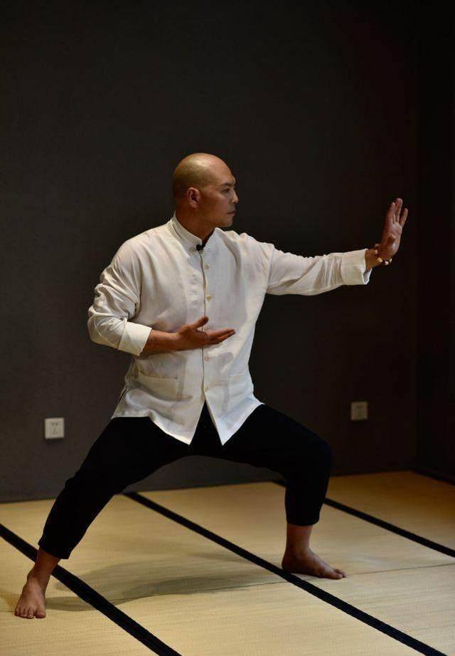 王战军直言练太极能带来家的温暖,网友:到底能不能实战_质疑_挑战