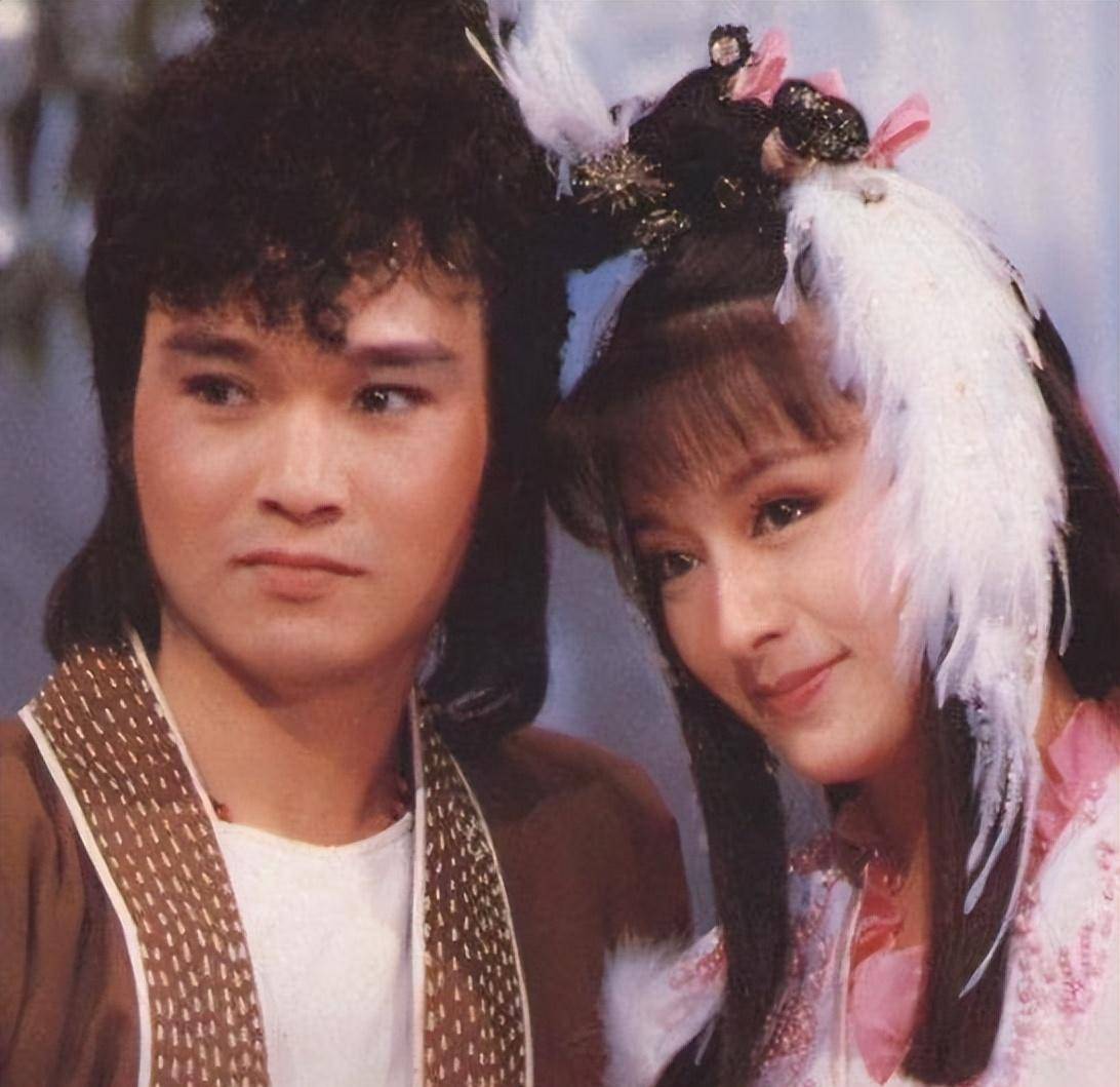 《雪山飞狐》演员今昔,孟飞风采不减当年,程灵素美过袁紫衣_剧中_婚姻