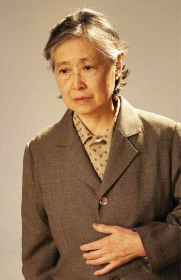 优秀演员徐秀林,没演过主角却越老越红,曾穿70元衣服领奖_角色_作品