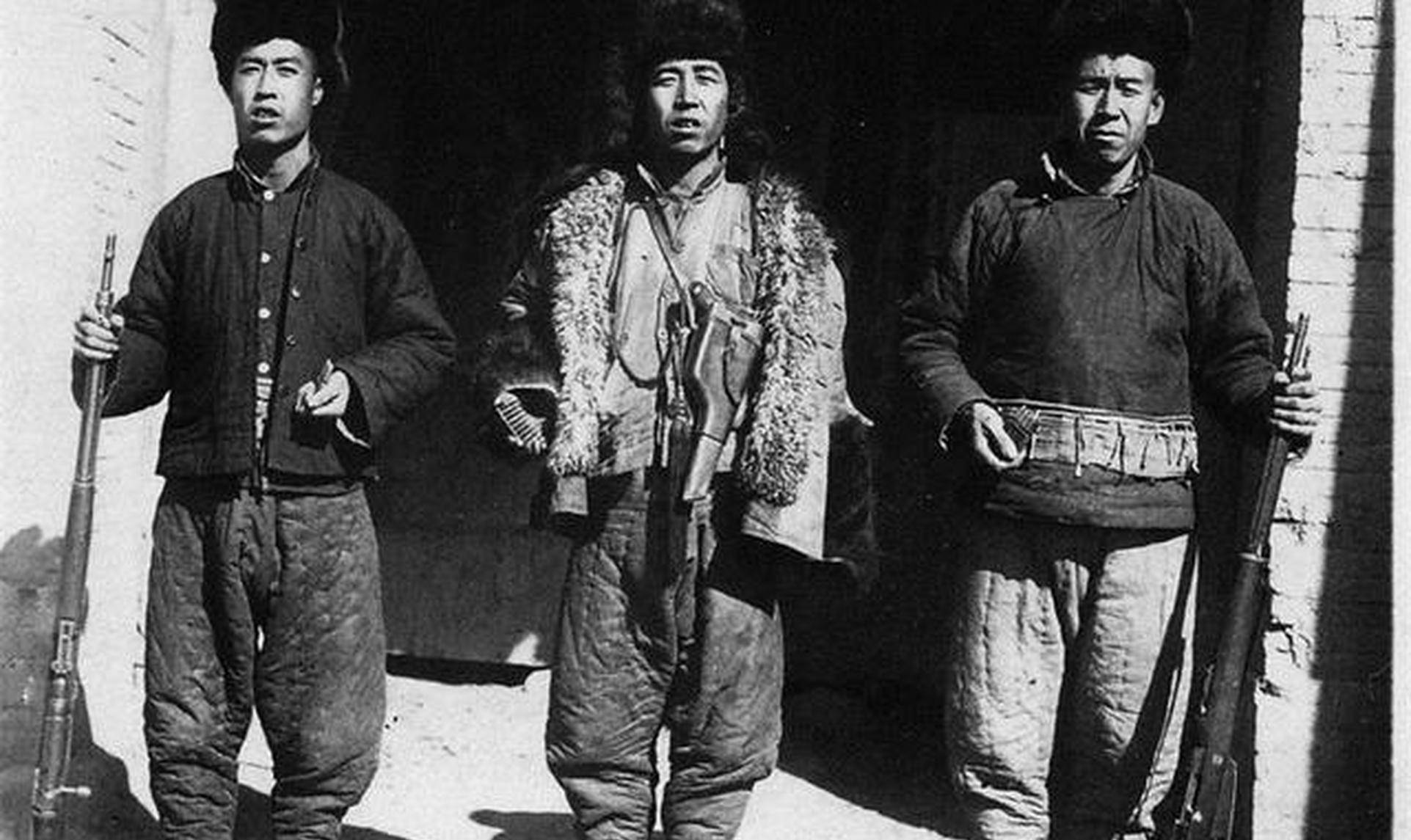 张作相,汤玉麟,三个臭皮匠一商量觉得正面杀他,胜算太小,毕竟杜立三