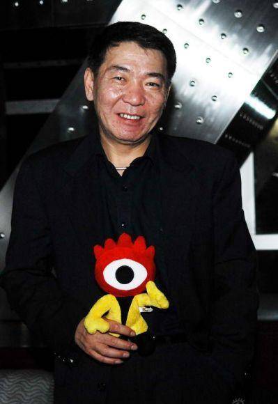 《甄嬛传》编剧王小平,与导演郑晓龙:相识不久,却成了一生知己_电视剧